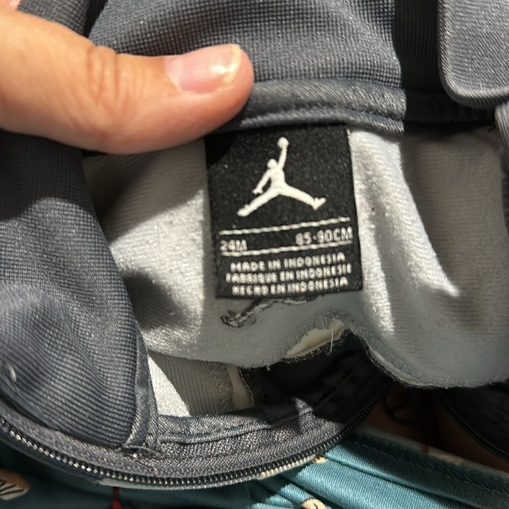 Jordan  jacket  - Picture 3 of 3